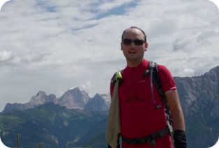 Maxwebtrento, alle spalle la Marmolada.